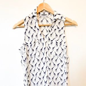 Express giraffe print sleeveless portofino shirt